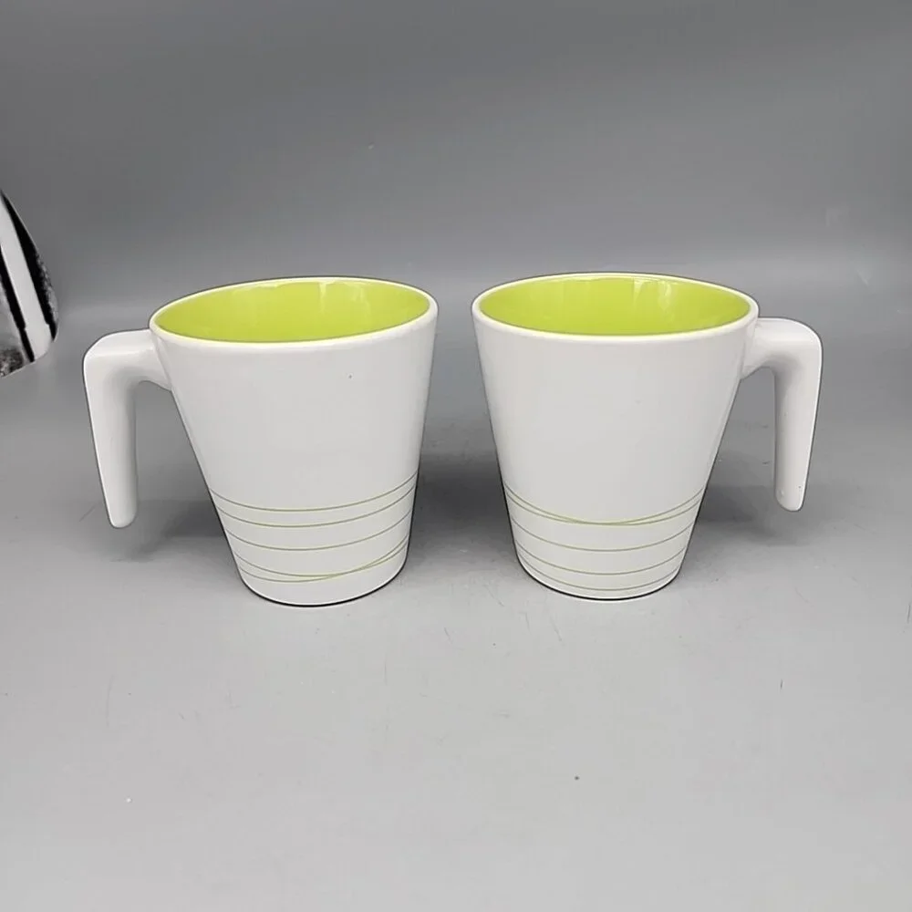 IKEA Hurting White & Lime Green 15199 10 Ounce L-Handle Set Of 2
